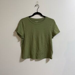Old Navy Olive Short Sleeve Tee